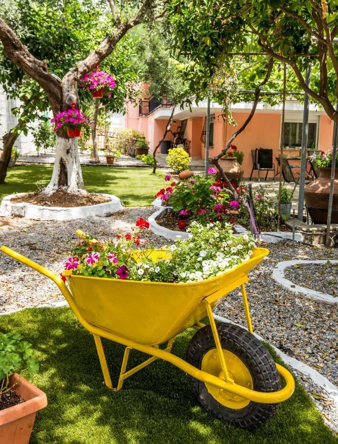 Ianos Apartments Potos Ngoại thất bức ảnh