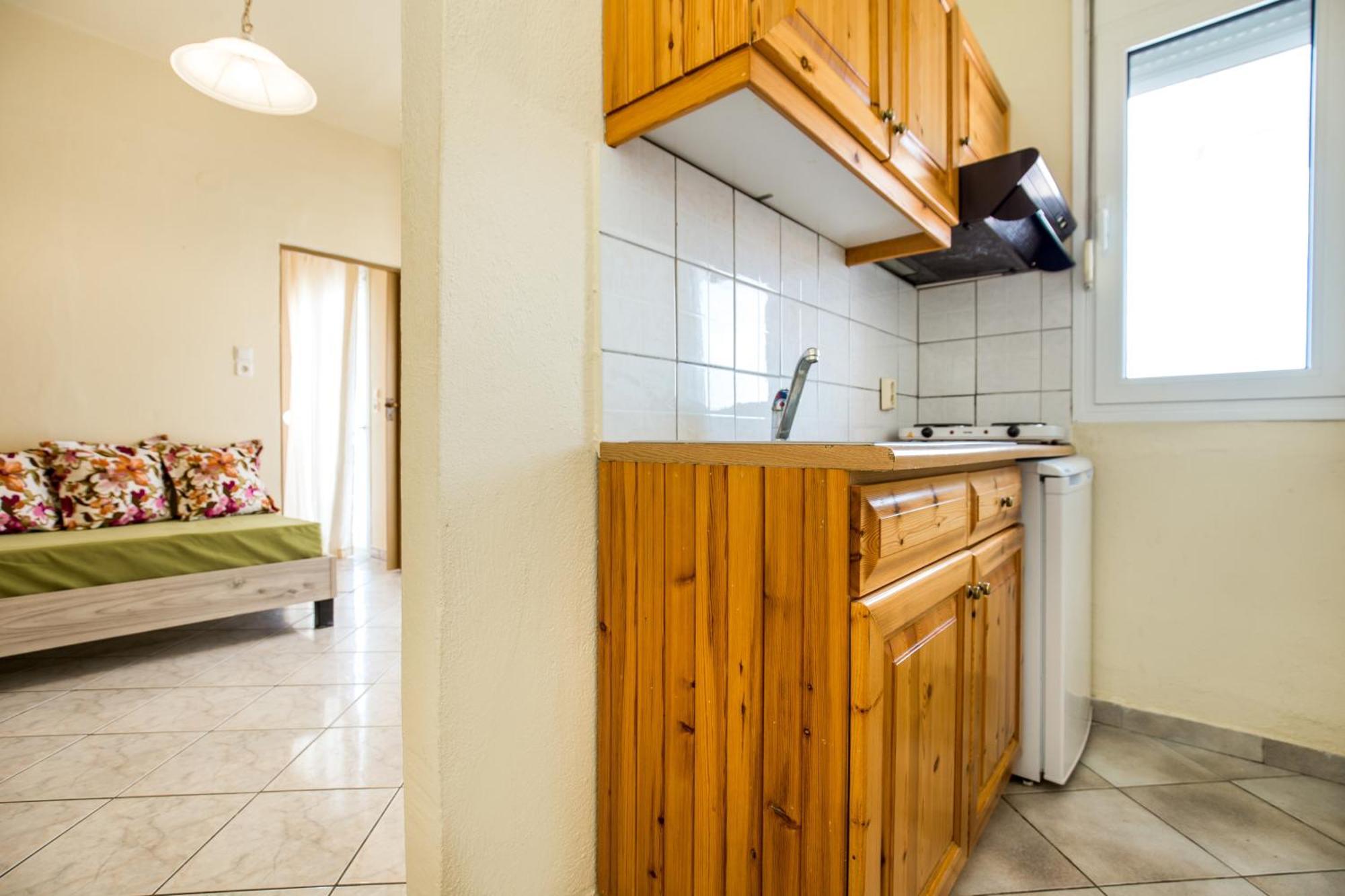 Ianos Apartments Potos Ngoại thất bức ảnh
