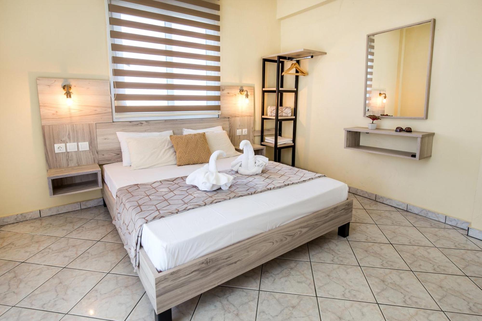 Ianos Apartments Potos Ngoại thất bức ảnh